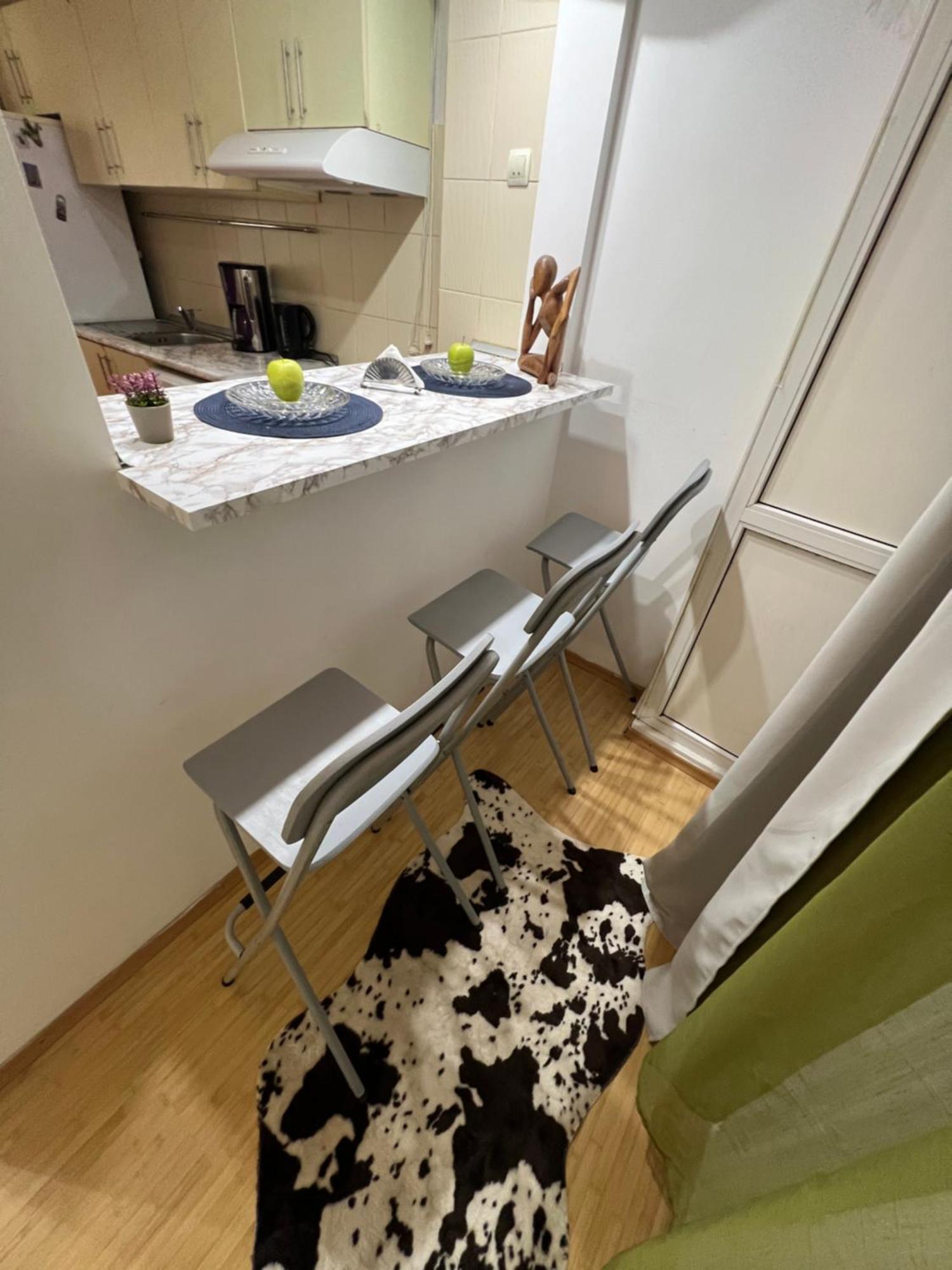 Kiwi Apart-Hotel 1Br Wi-Fi Free - Close To Old Town - Cozy Location - Shorter Or Longer Stay - R&M Boutique Bukarest Exterior foto