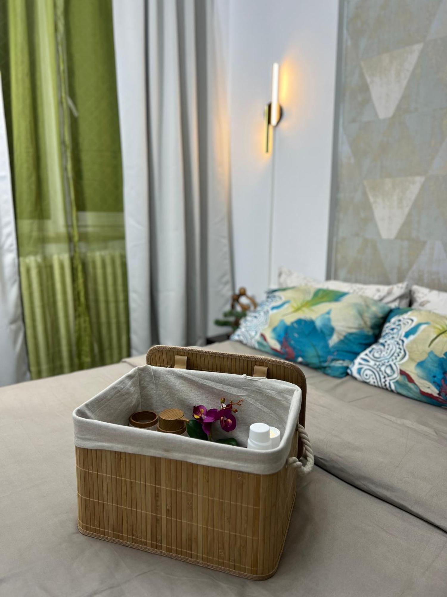 Kiwi Apart-Hotel 1Br Wi-Fi Free - Close To Old Town - Cozy Location - Shorter Or Longer Stay - R&M Boutique Bukarest Exterior foto